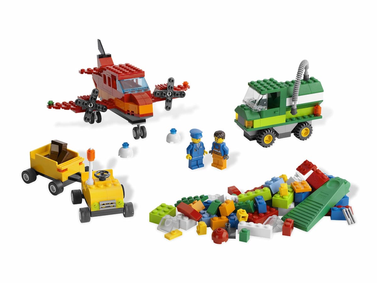 Airport LEGO set (#5933-1)
