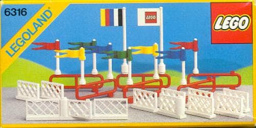 Flags and Fences LEGO set (#6316-1, 1988)