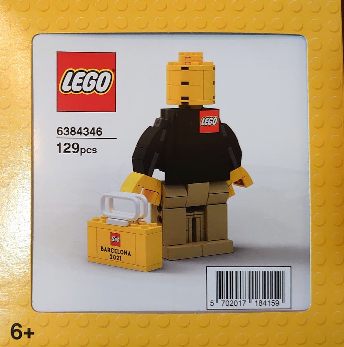 Barcelona Brand Store Opening Associate Figure LEGO set (#6384346-1)