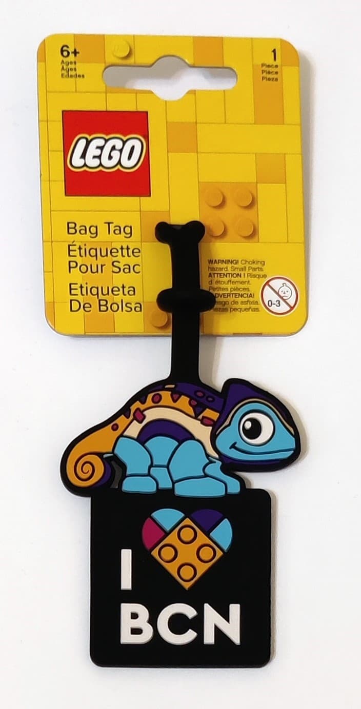 I [Heart] BCN Bag Tag LEGO Bag and Luggage Tags set (#6415557-1, 2022)