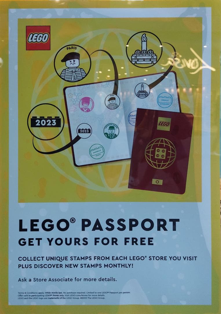 Passport LEGO Gear set (#6419976-1, 2023)