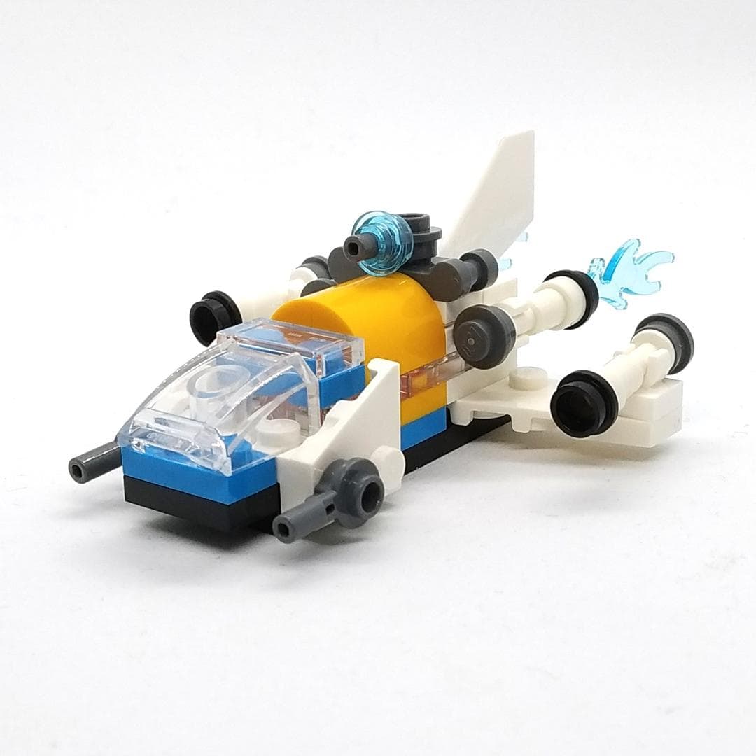Space Bus LEGO set (#6471331-1)