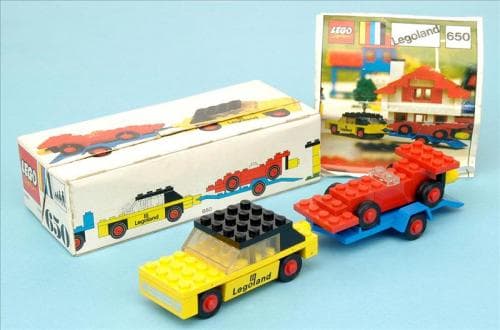 Car with Trailer and Racing Car LEGO set (#650-1)