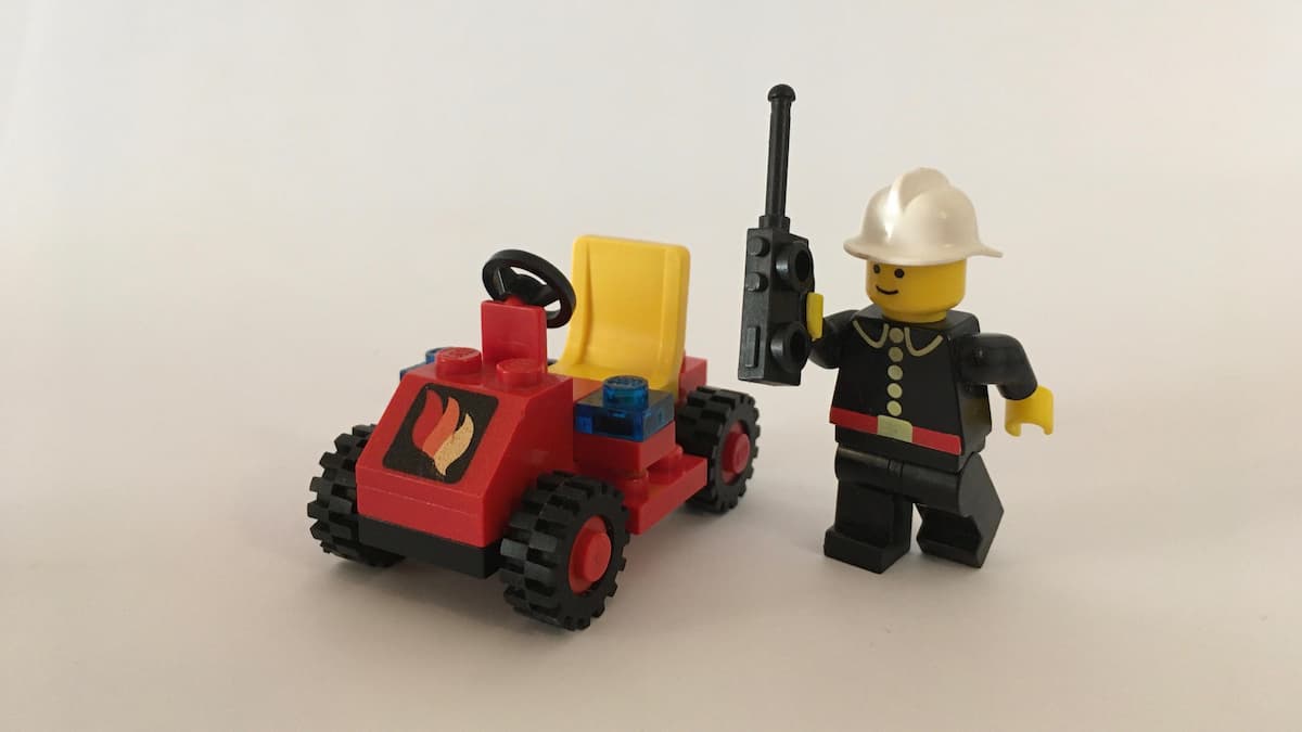 Fire Chief's Car LEGO set (#6611-1, 1981)