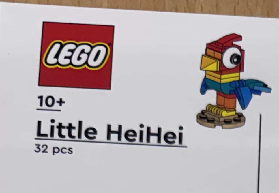 Little HeiHei LEGO set (#6614223-1)