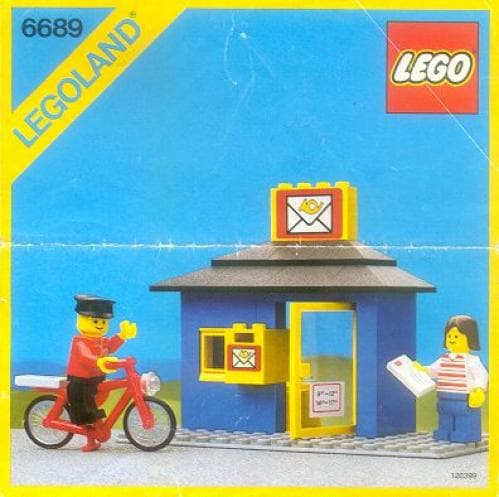 Post-Station LEGO set (#6689-1, 1985)