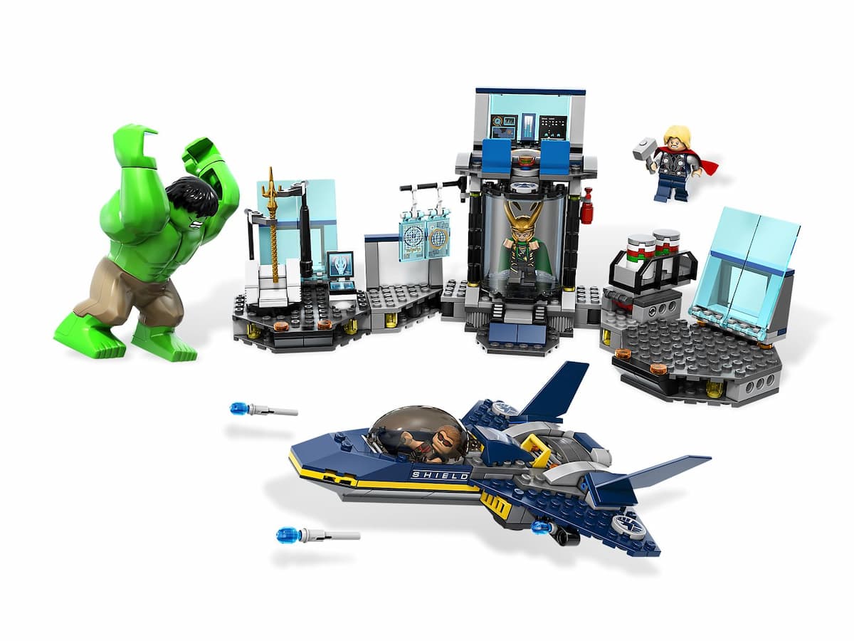 Hulk's Helicarrier Breakout LEGO set (#6868-1)
