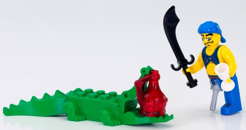 Scurvy Dog and Crocodile LEGO set (#7080-1)