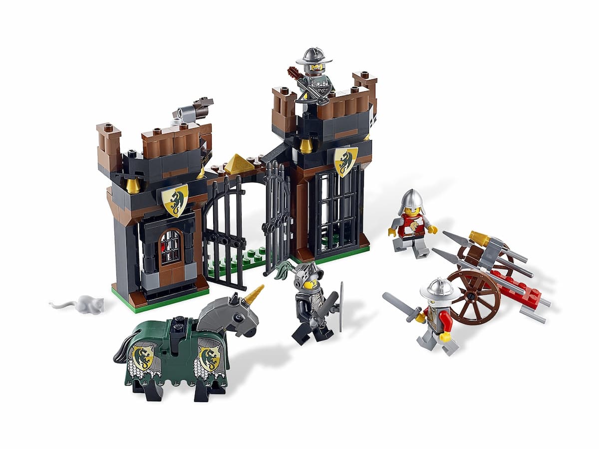 Escape from Dragon's Prison LEGO set (#7187-1)