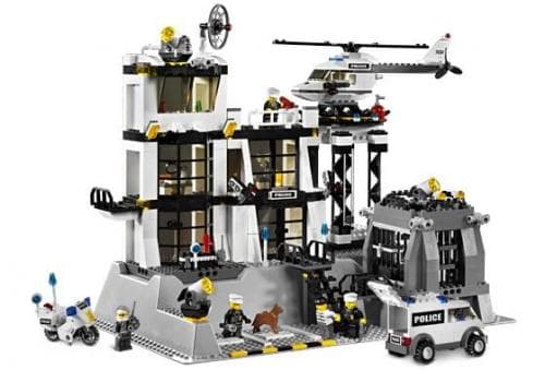 Police Station [No Lighted Figure] LEGO set (#7237-2)