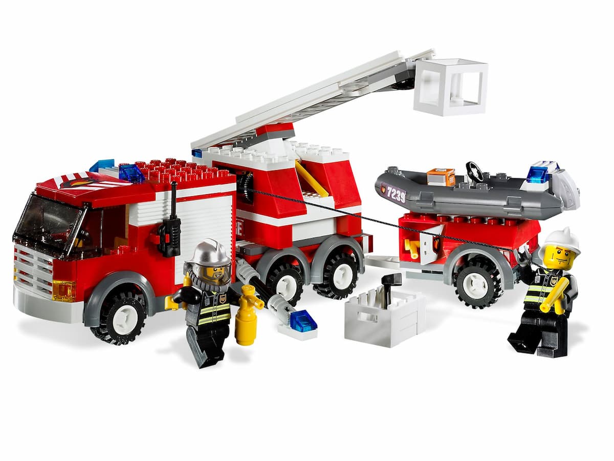 Fire Truck LEGO set (#7239-1)