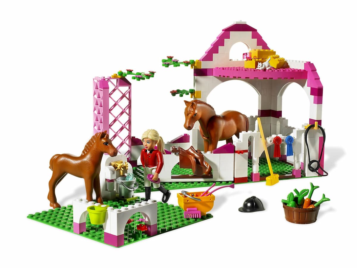 Horse Stable LEGO set (#7585-1)