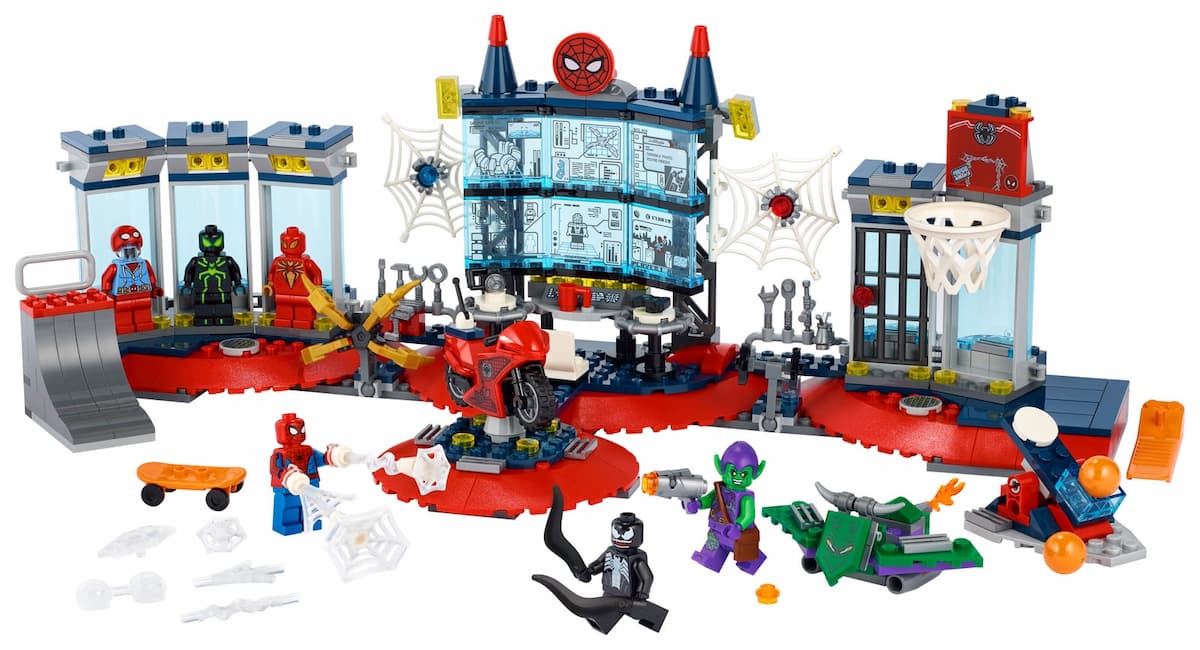 Attack on the Spider Lair LEGO set (#76175-1)