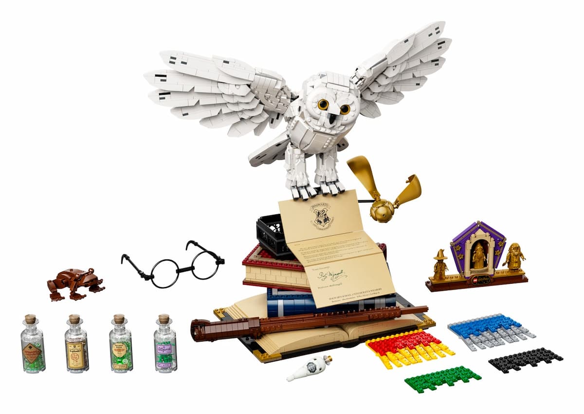 Hogwarts Icons Collectors' Edition LEGO set (#76391-1)