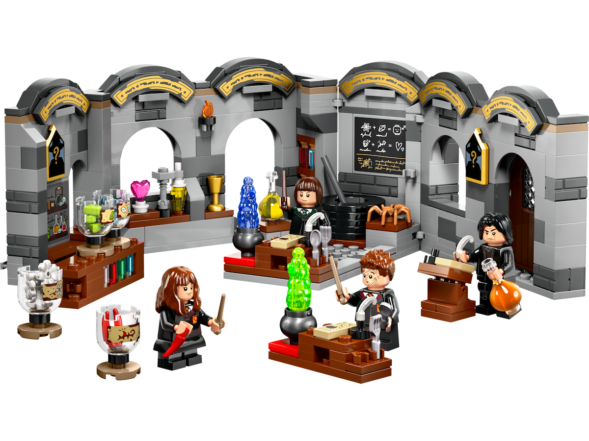 Hogwarts Castle: Potions Class LEGO set (#76431-1)