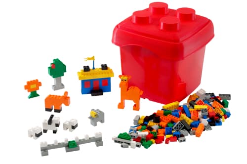 Make-Believe Bucket LEGO set (#7831-1)