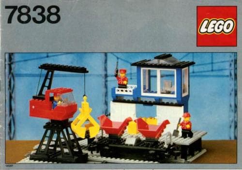 Freight Loading Depot with Wagon LEGO set (#7838-1)