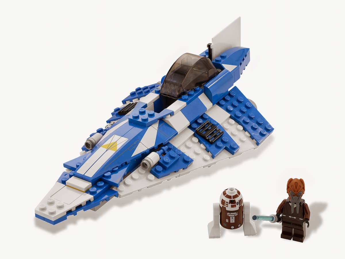 Plo Koon's Jedi Starfighter LEGO set (#8093-1, 2010)