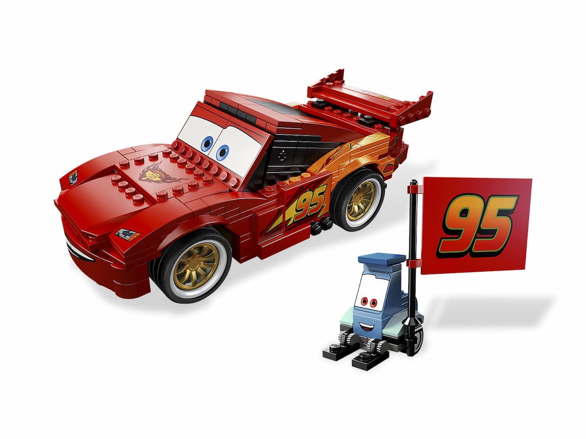 Ultimate Build Lightning McQueen LEGO set (#8484-1)
