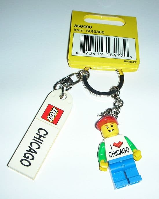 Chicago Key Chain LEGO Key Chain set (#850490-1, 2013)