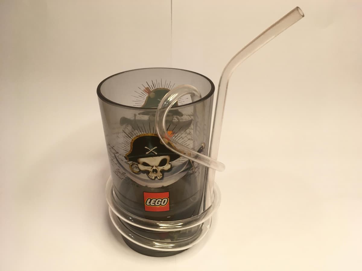 Pirates Tumbler with Straw LEGO set (#853247-1)
