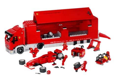 Scuderia Ferrari Truck LEGO set (#8654-1)