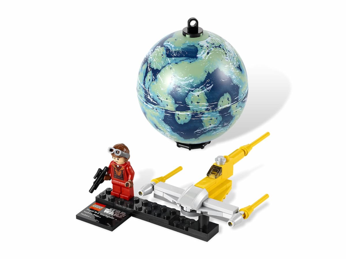 Naboo Starfighter & Naboo LEGO Star Wars set (#9674-1, 2012)