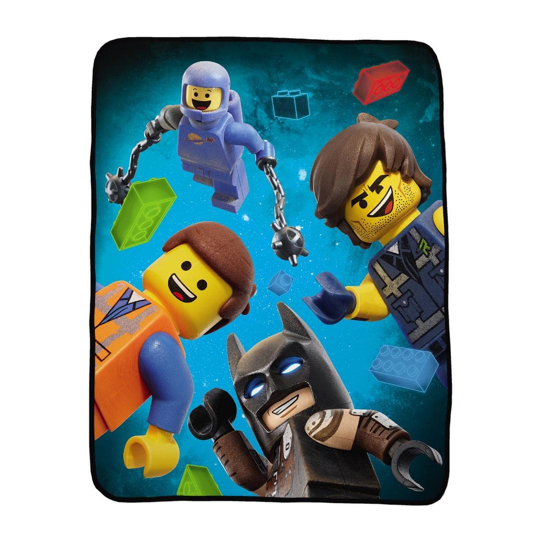 The LEGO Movie 2 Emmet and Batman Throw LEGO Houseware set (#A3642C-1, 2019)