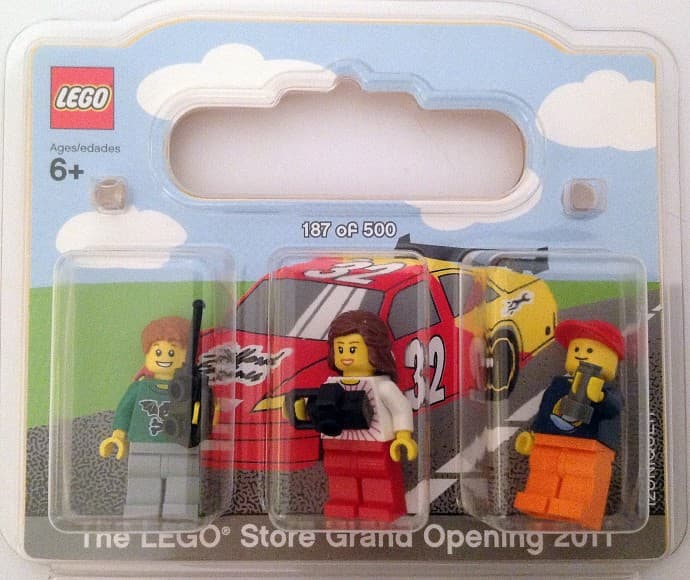 LEGO Store Grand Opening Exclusive Set, Castleton Square, Indianapolis, IN LEGO set (#INDIANAPOLIS-1)