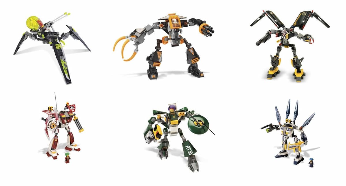 Humans vs. Robots Battle Machine Collection LEGO set (#K8102-1)