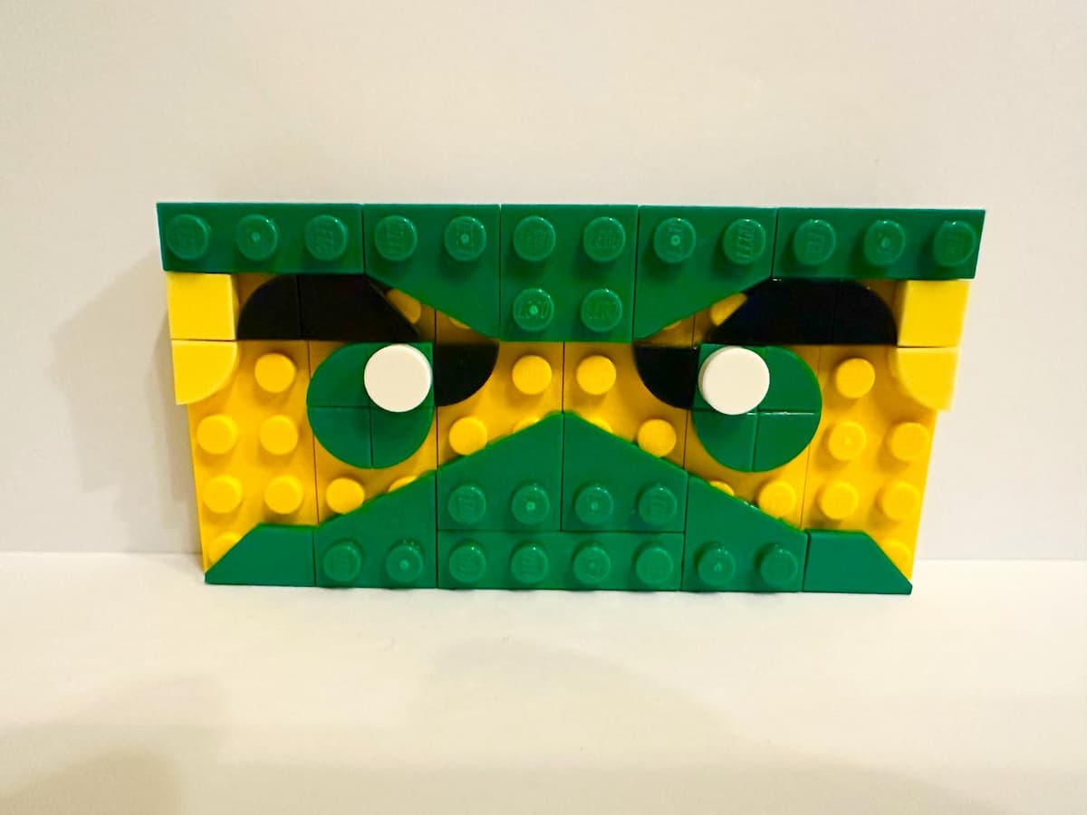 Lloyd LEGO set (#LLOYD-1, 2026)