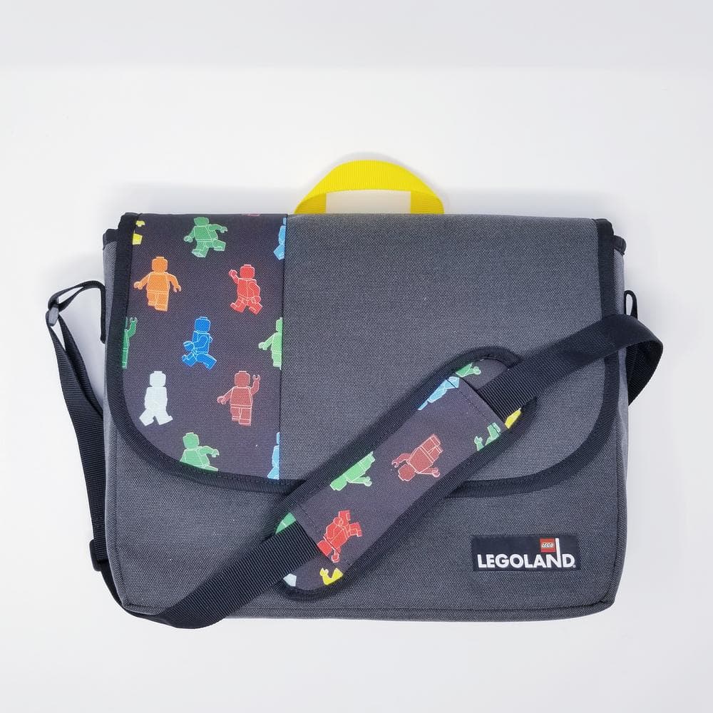 Minifigure Motion Messenger Bag LEGO Bags, Totes, & Luggage set (#MESSENGERBAG-1, 2021)