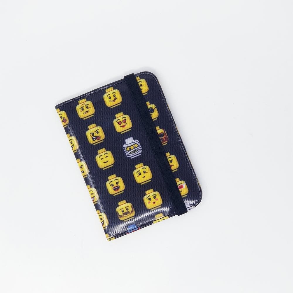 Minifigure Passport Case LEGO set (#PASSPORTCASE-1)