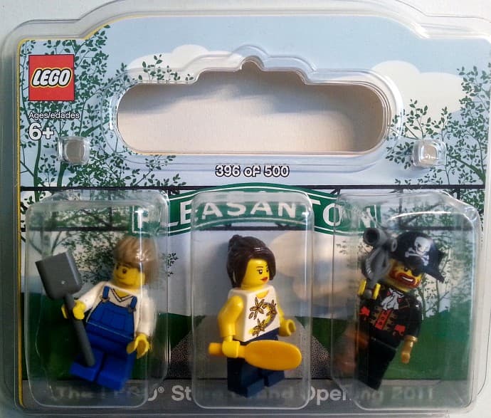 LEGO Store Grand Opening Exclusive Set Stoneridge Mall Pleasanton CA LEGO set (#PLEASATON-1)