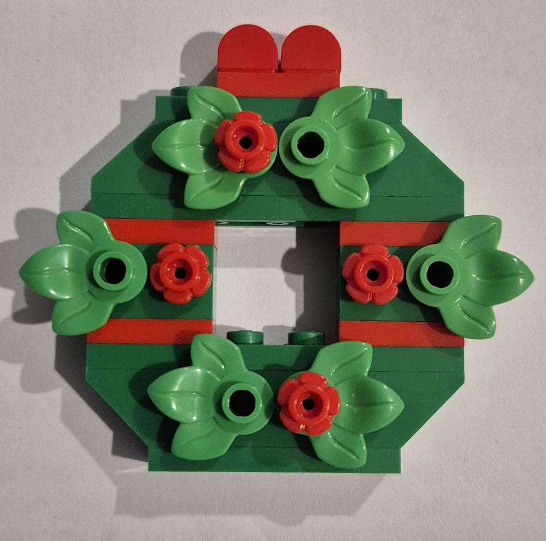 Wreath LEGO set (#WREATH-1)